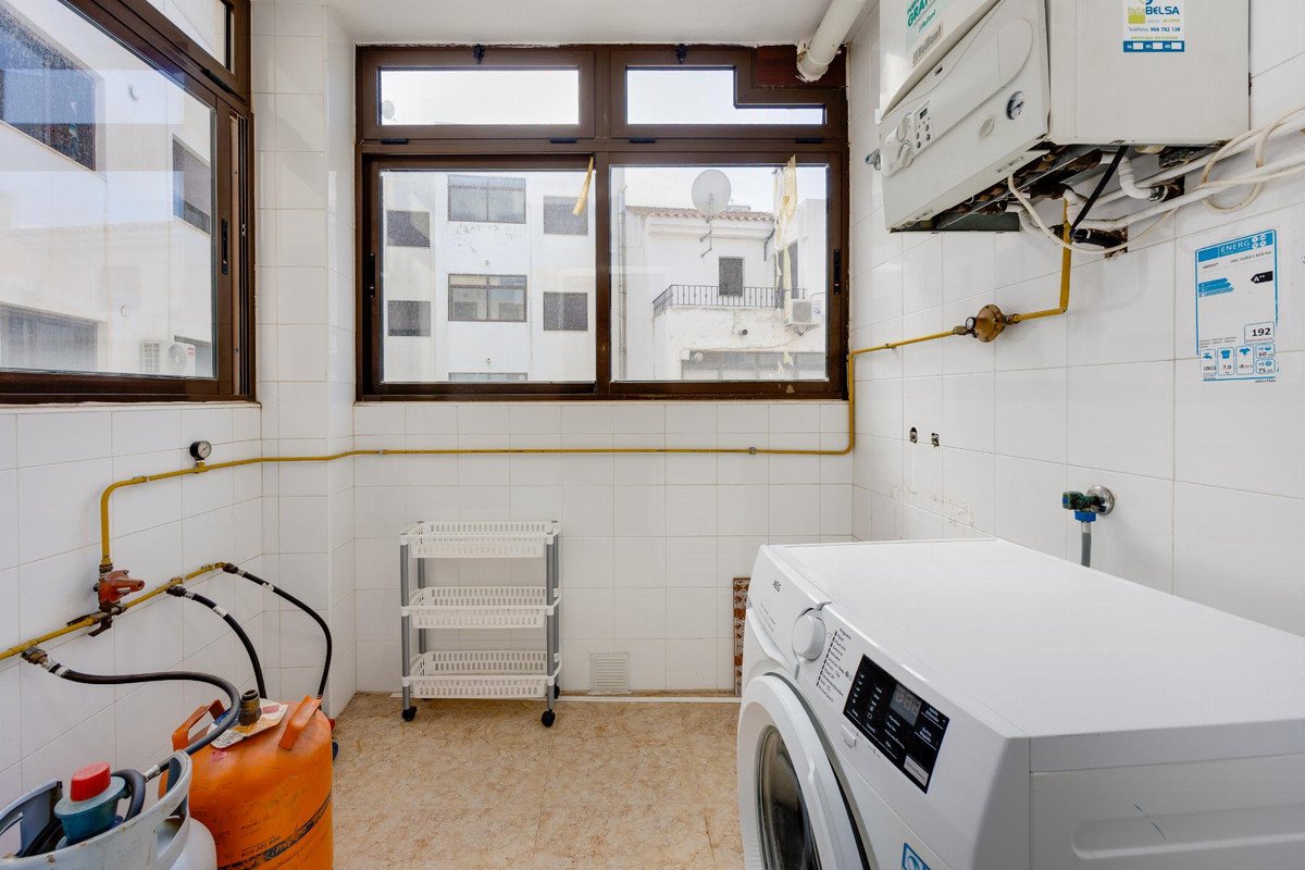 3 Bed Middle Floor Apartment in San Miguel de Salinas