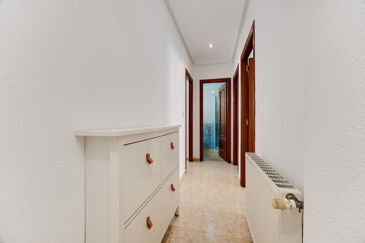 3 Bed Middle Floor Apartment in San Miguel de Salinas
