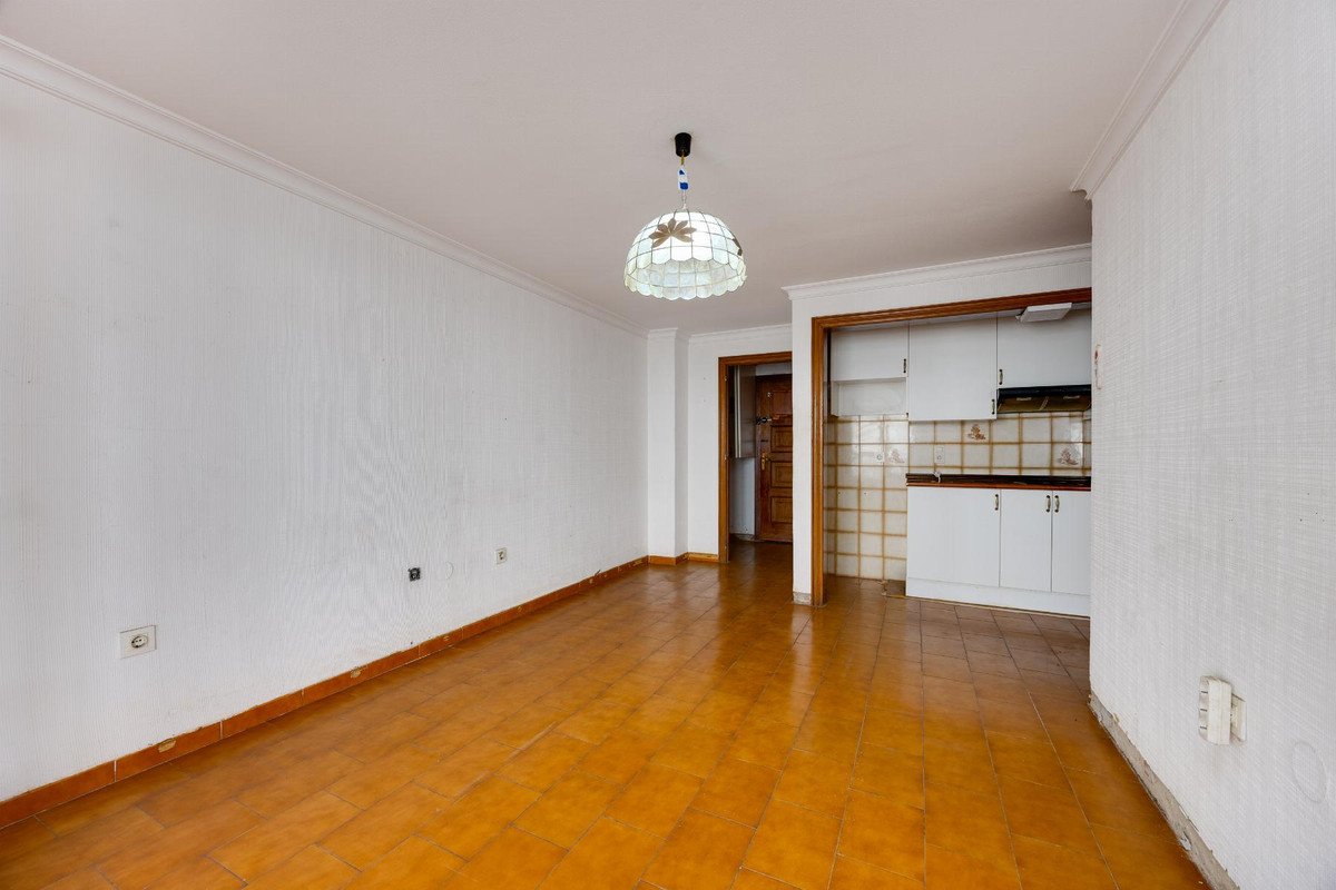 1 Bed Middle Floor Apartment in Torrevieja