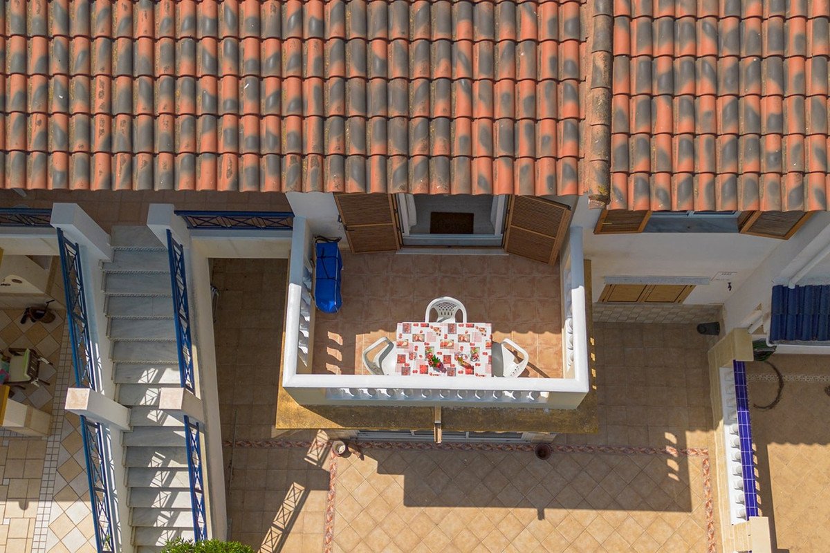 2 Bed Middle Floor Apartment in La Mata