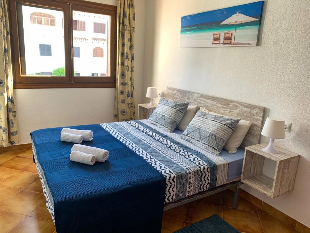 2 Bed Middle Floor Apartment in Cabo Roig