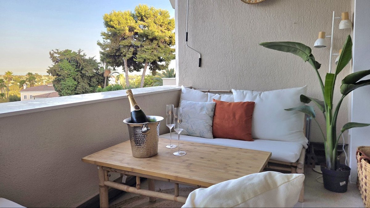 1 Bed Middle Floor Apartment in Atalaya