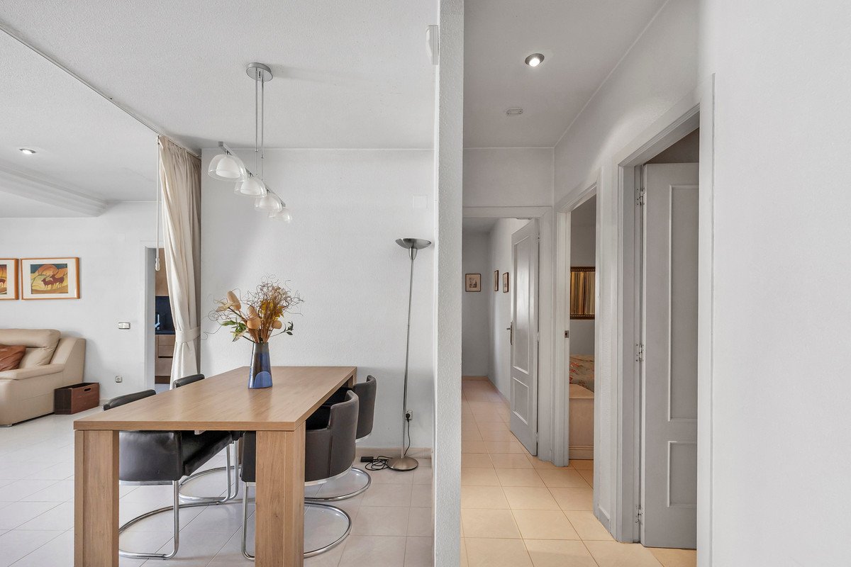 2 Bed Middle Floor Apartment in Guardamar del Segura