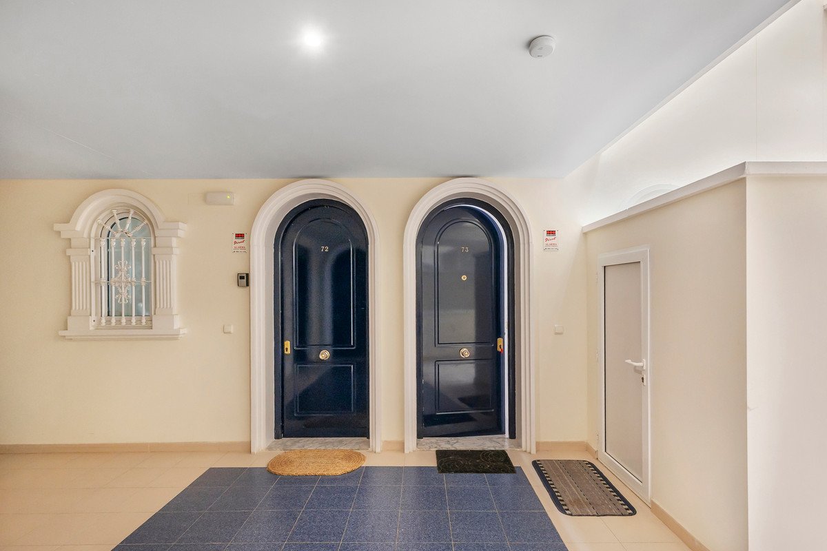 2 Bed Middle Floor Apartment in Guardamar del Segura