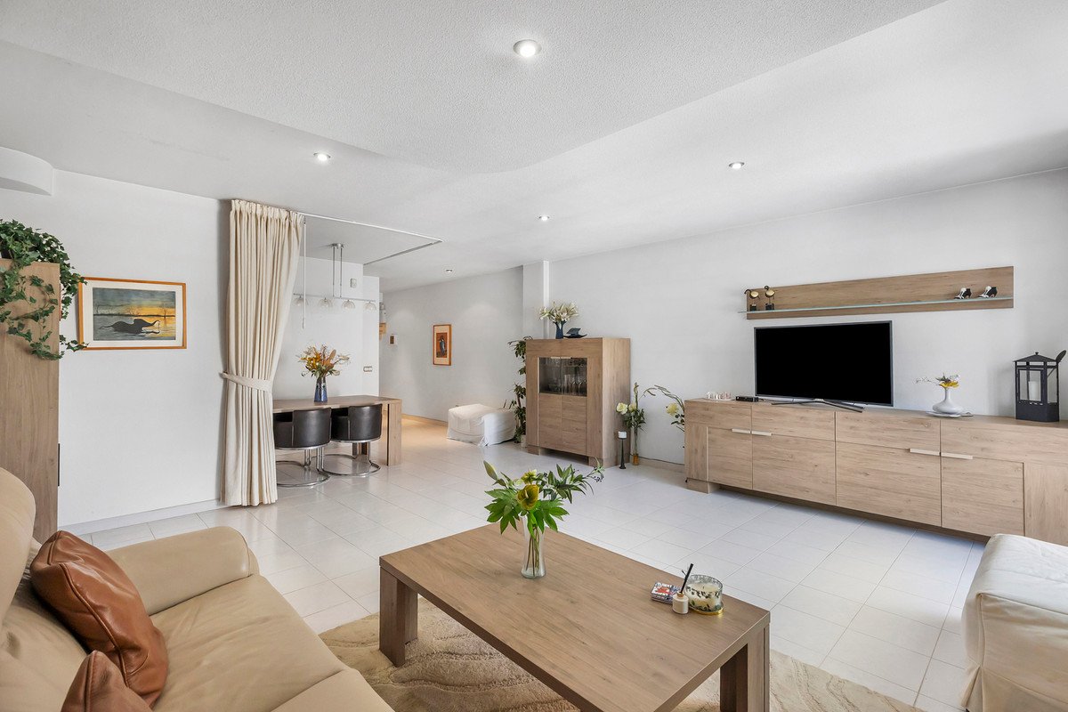 2 Bed Middle Floor Apartment in Guardamar del Segura