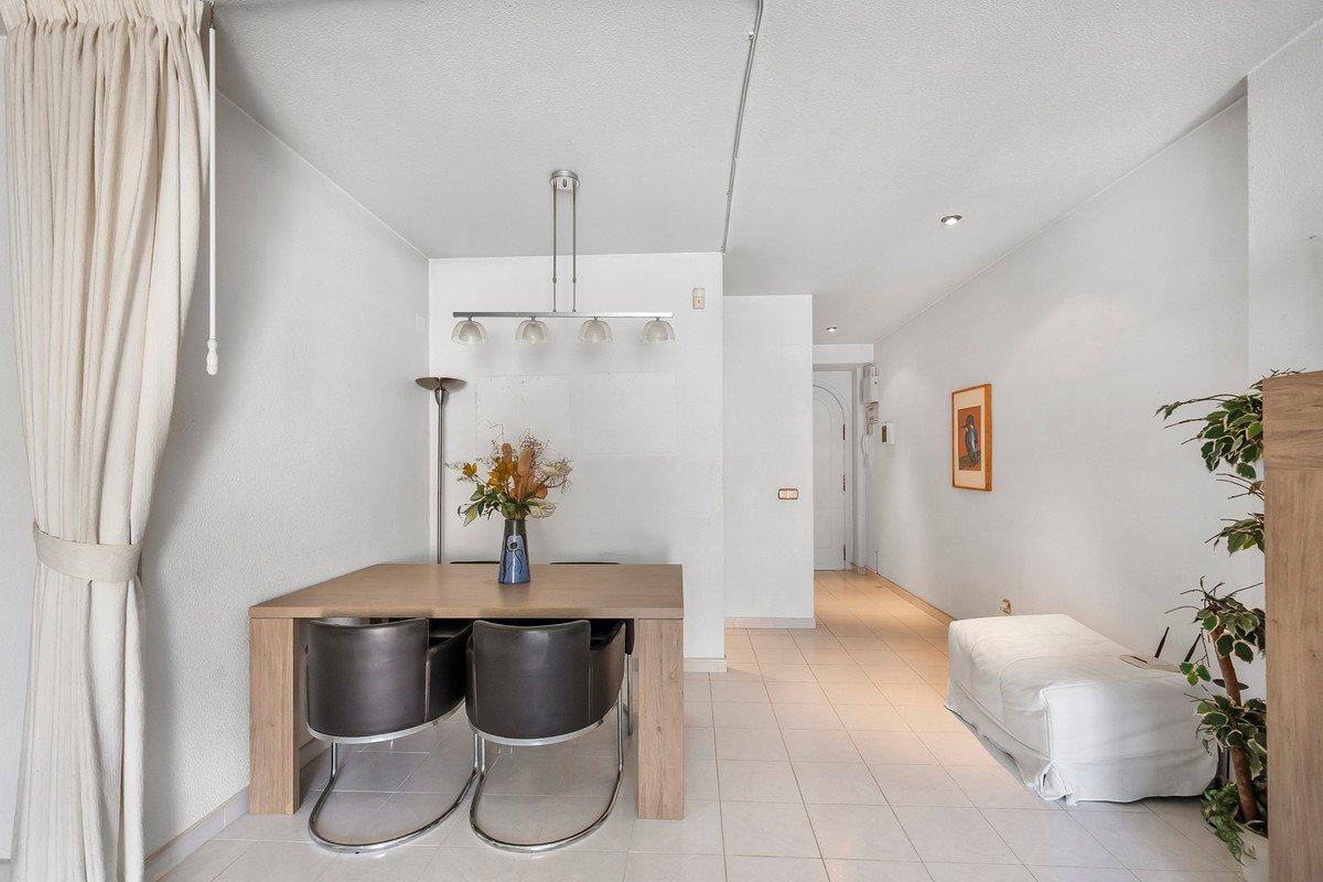 2 Bed Middle Floor Apartment in Guardamar del Segura