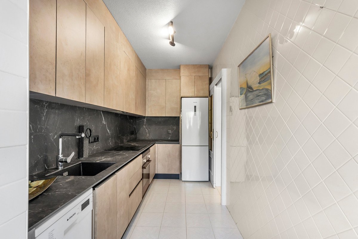 2 Bed Middle Floor Apartment in Guardamar del Segura