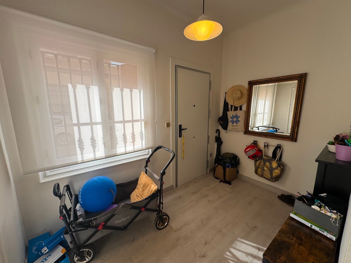 5 Bed Ground Floor Apartment in Guardamar del Segura