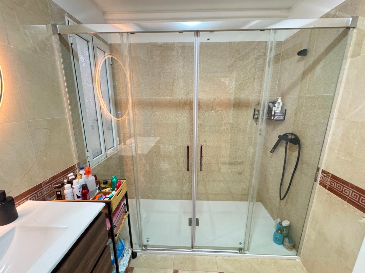 5 Bed Ground Floor Apartment in Guardamar del Segura