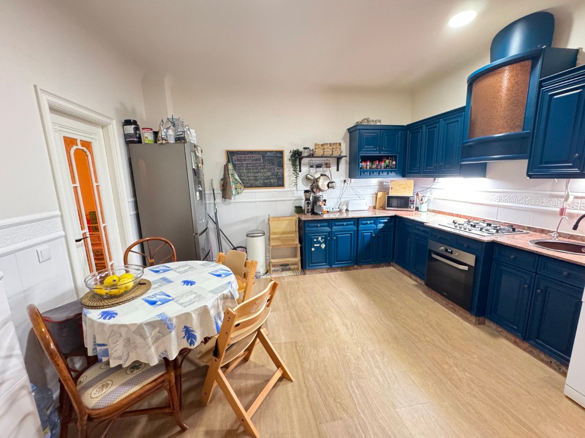 5 Bed Ground Floor Apartment in Guardamar del Segura