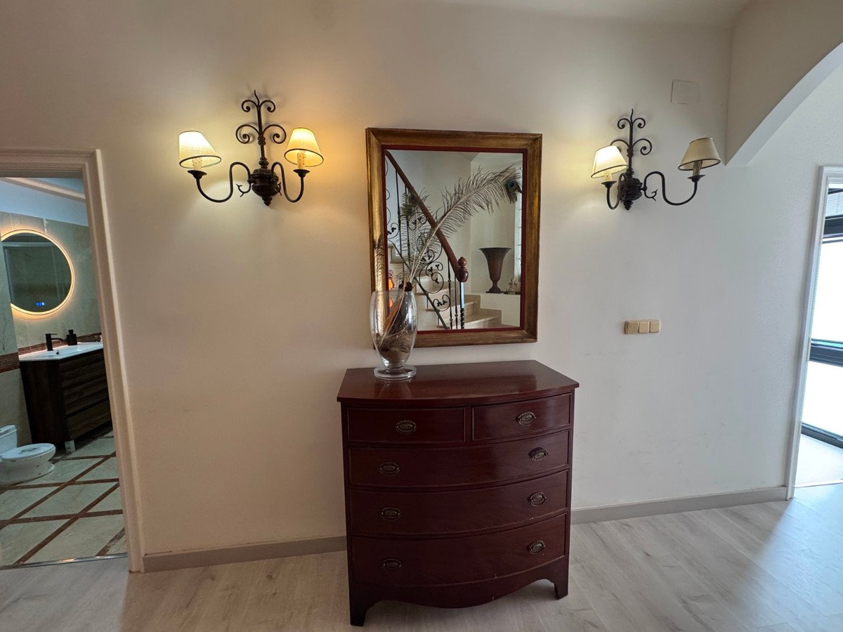 5 Bed Ground Floor Apartment in Guardamar del Segura