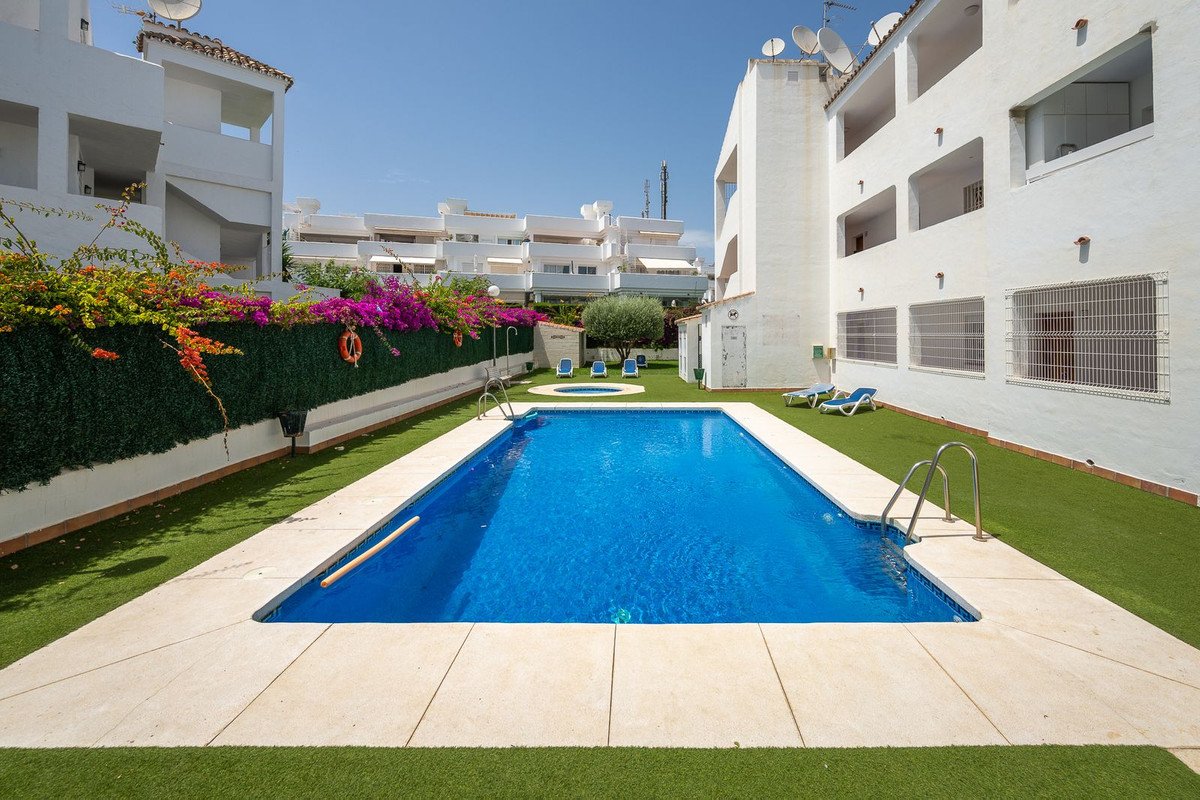 2 Bed Penthouse Duplex in El Paraiso