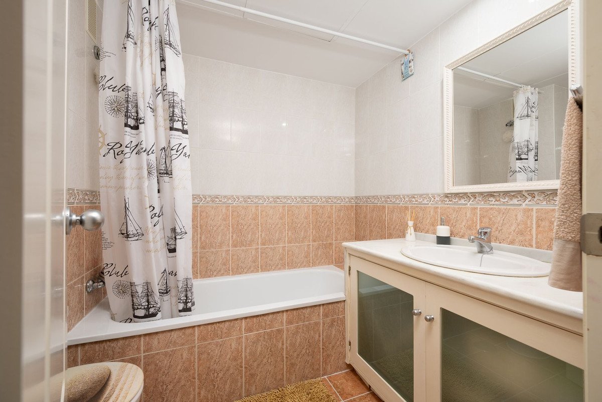 2 Bed Penthouse Duplex in El Paraiso