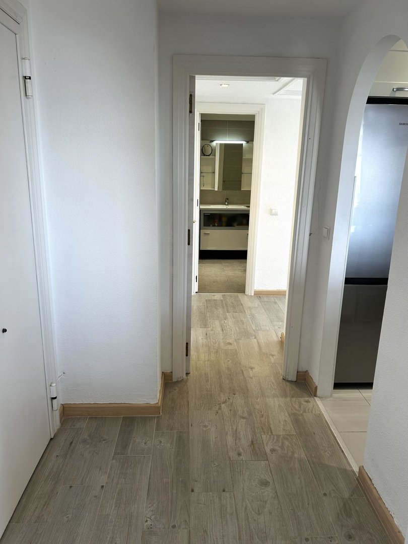 2 Bed Middle Floor Apartment in Estepona