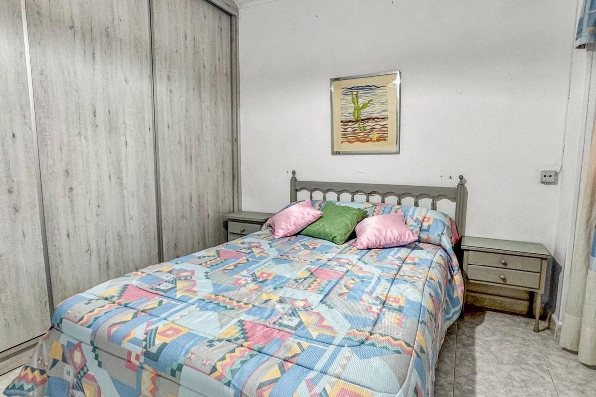 3 Bed Middle Floor Apartment in Playa de los Locos