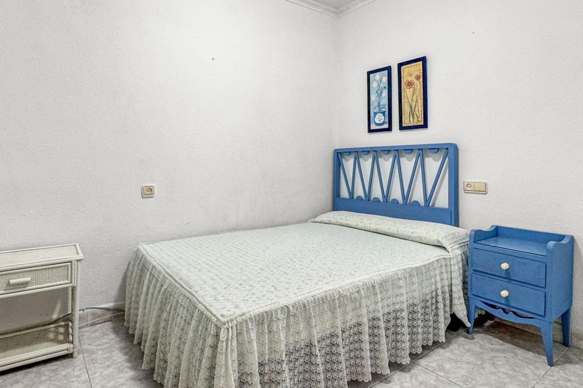 3 Bed Middle Floor Apartment in Playa de los Locos
