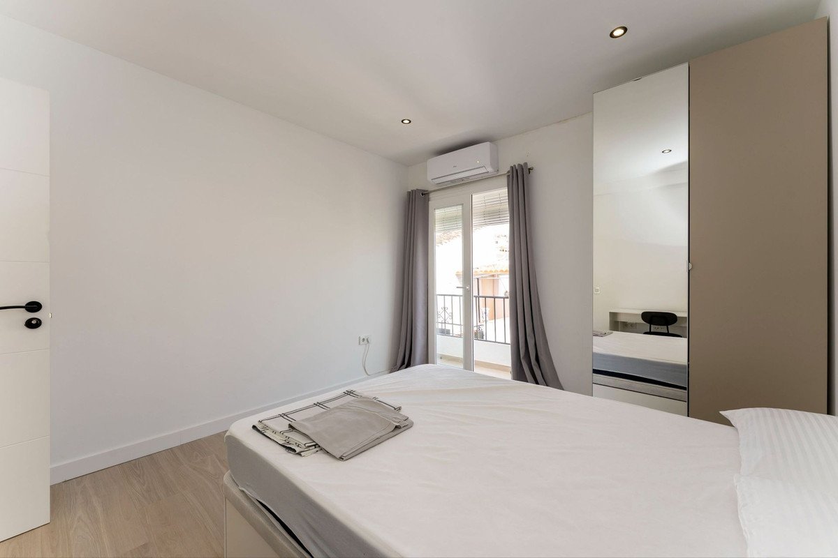 6 Bed Townhouse in Monda
