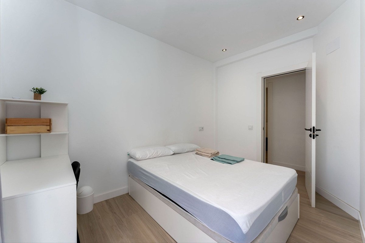 6 Bed Townhouse in Monda