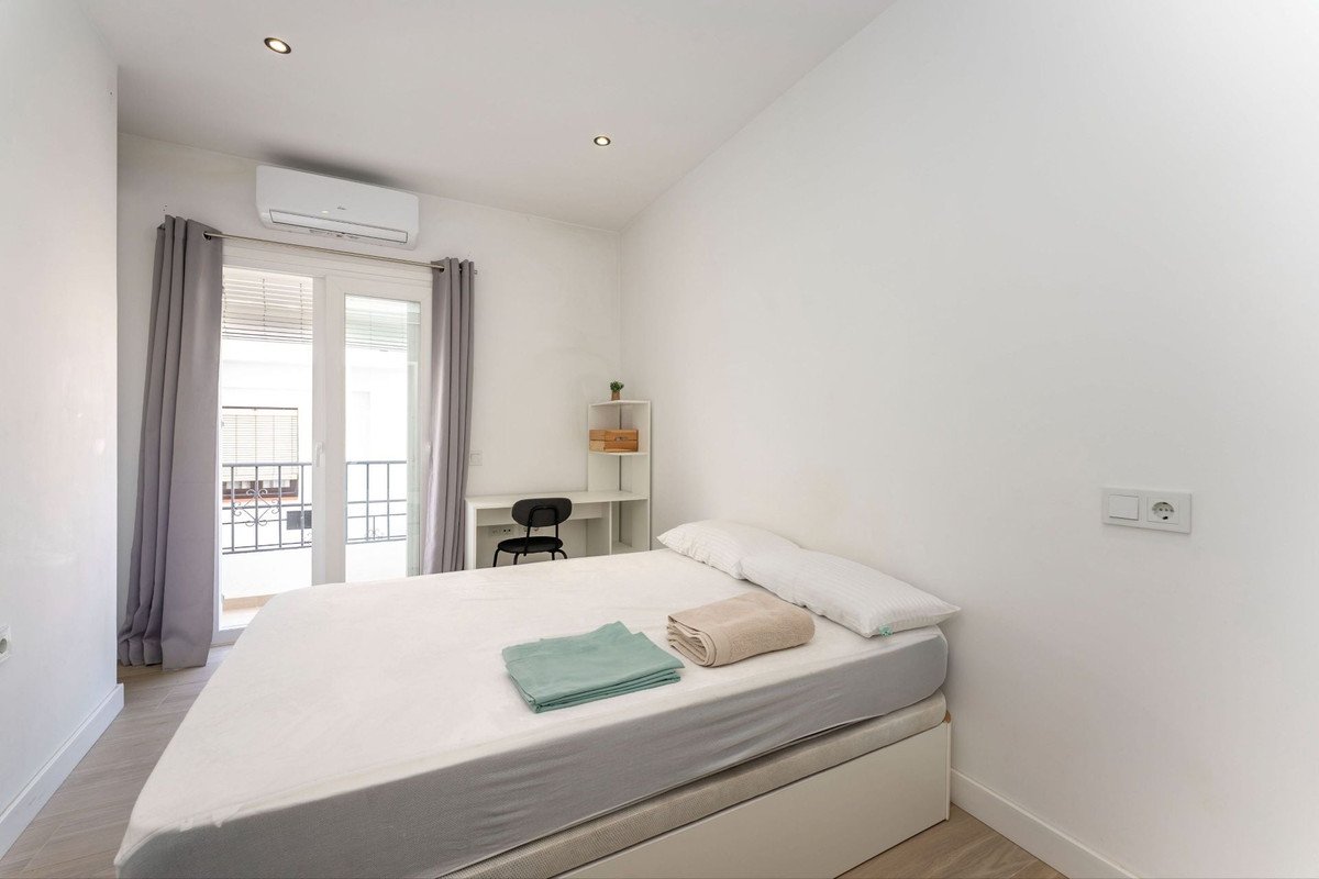 6 Bed Townhouse in Monda