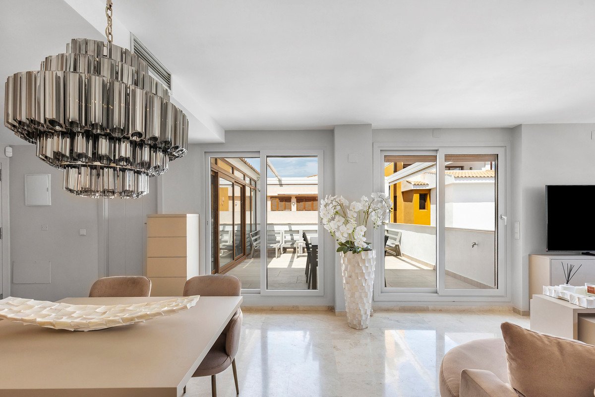 3 Bed Middle Floor Apartment in Punta Prima