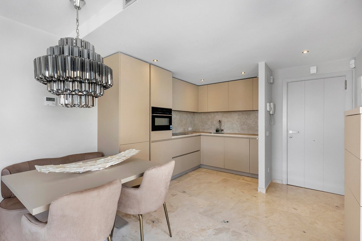 3 Bed Middle Floor Apartment in Punta Prima