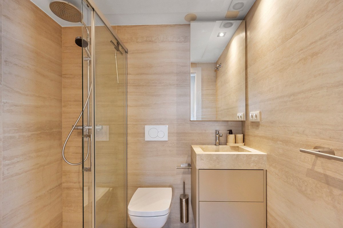 3 Bed Middle Floor Apartment in Punta Prima