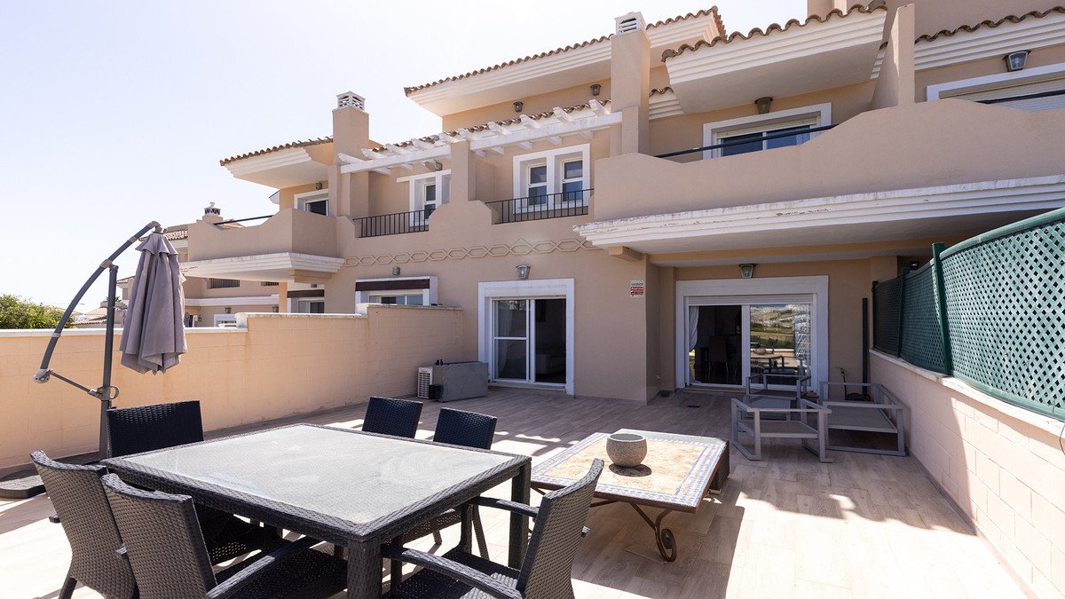 3 Bed Townhouse in La Duquesa