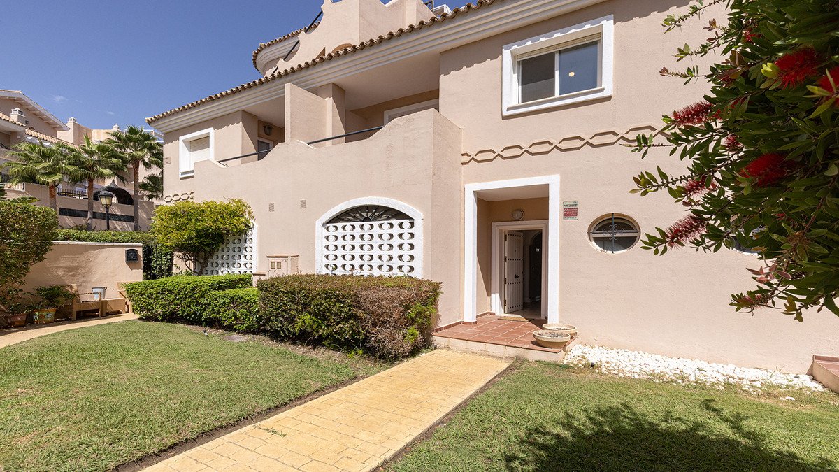 3 Bed Townhouse in La Duquesa