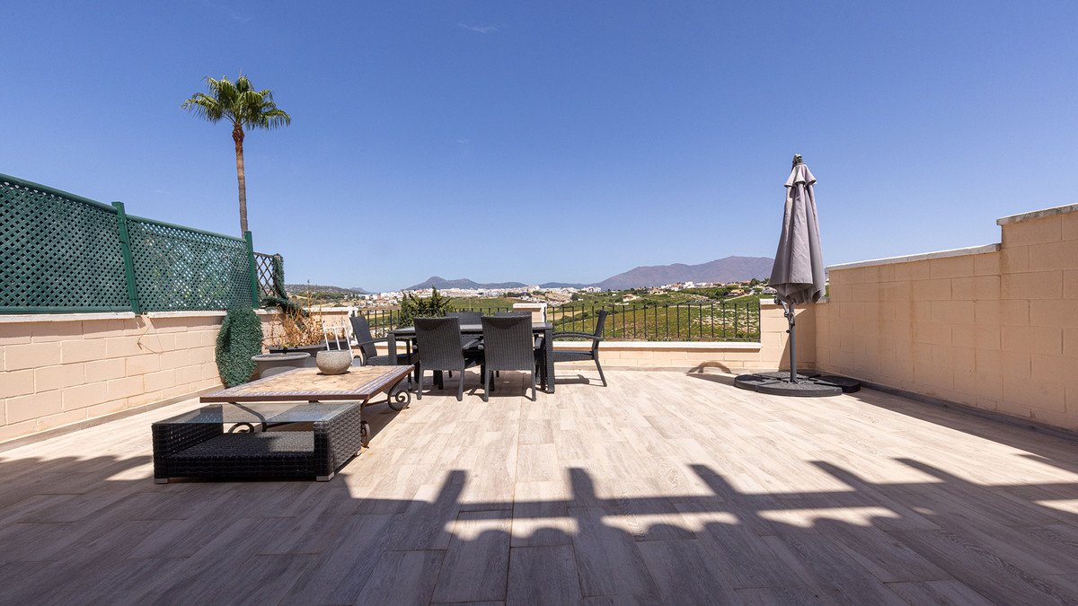 3 Bed Townhouse in La Duquesa