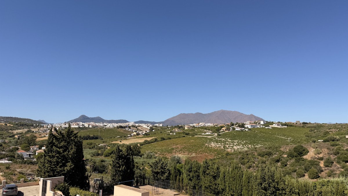 3 Bed Townhouse in La Duquesa
