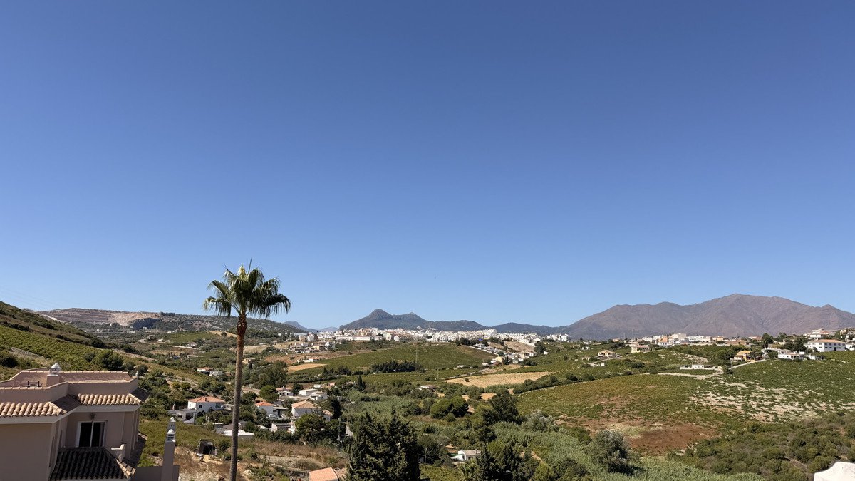 3 Bed Townhouse in La Duquesa