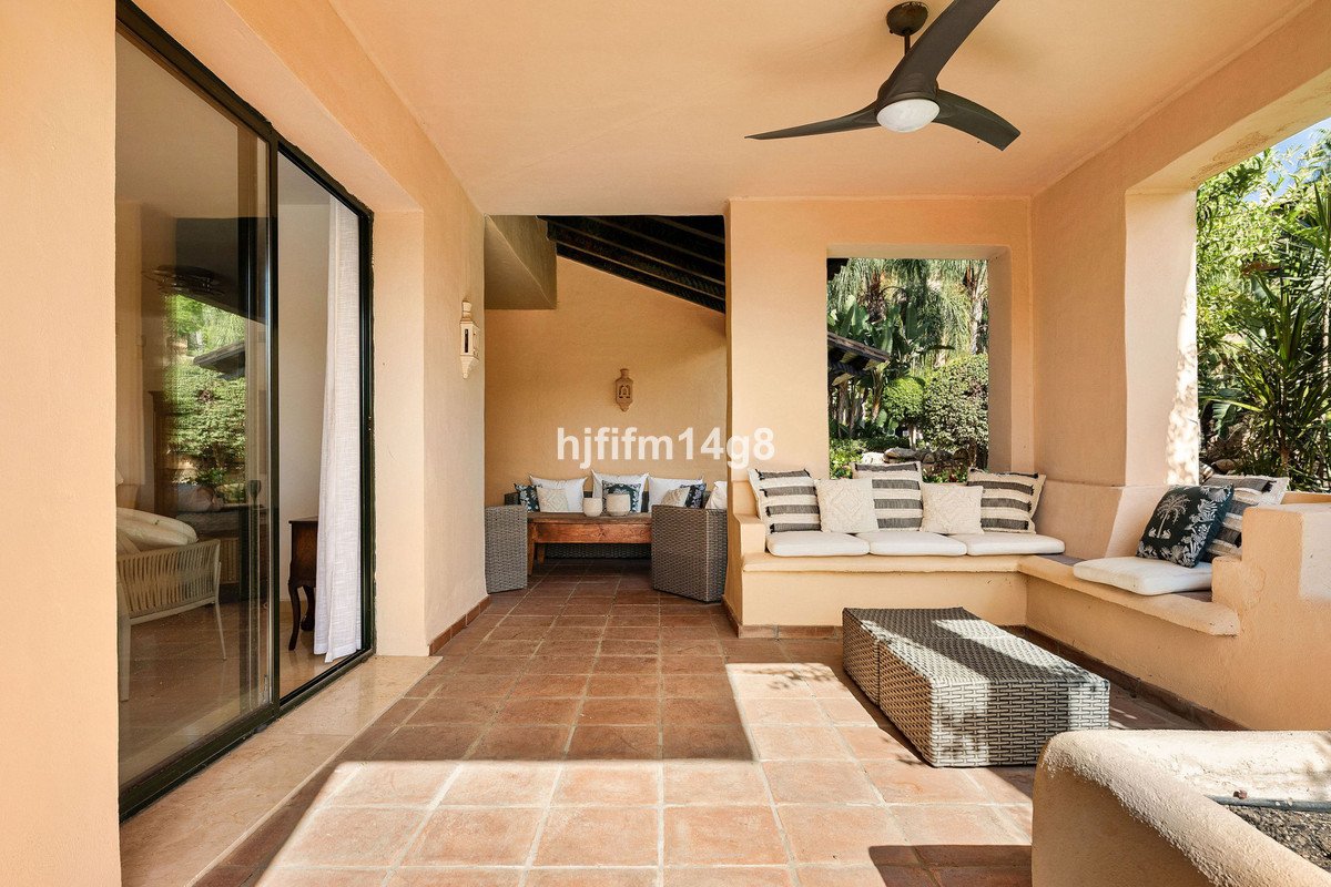 3 Bed Ground Floor Apartment in Estepona