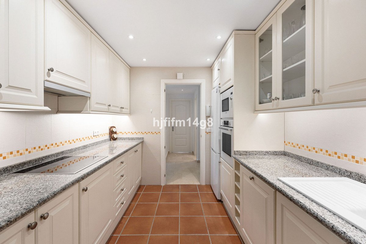 3 Bed Ground Floor Apartment in Estepona