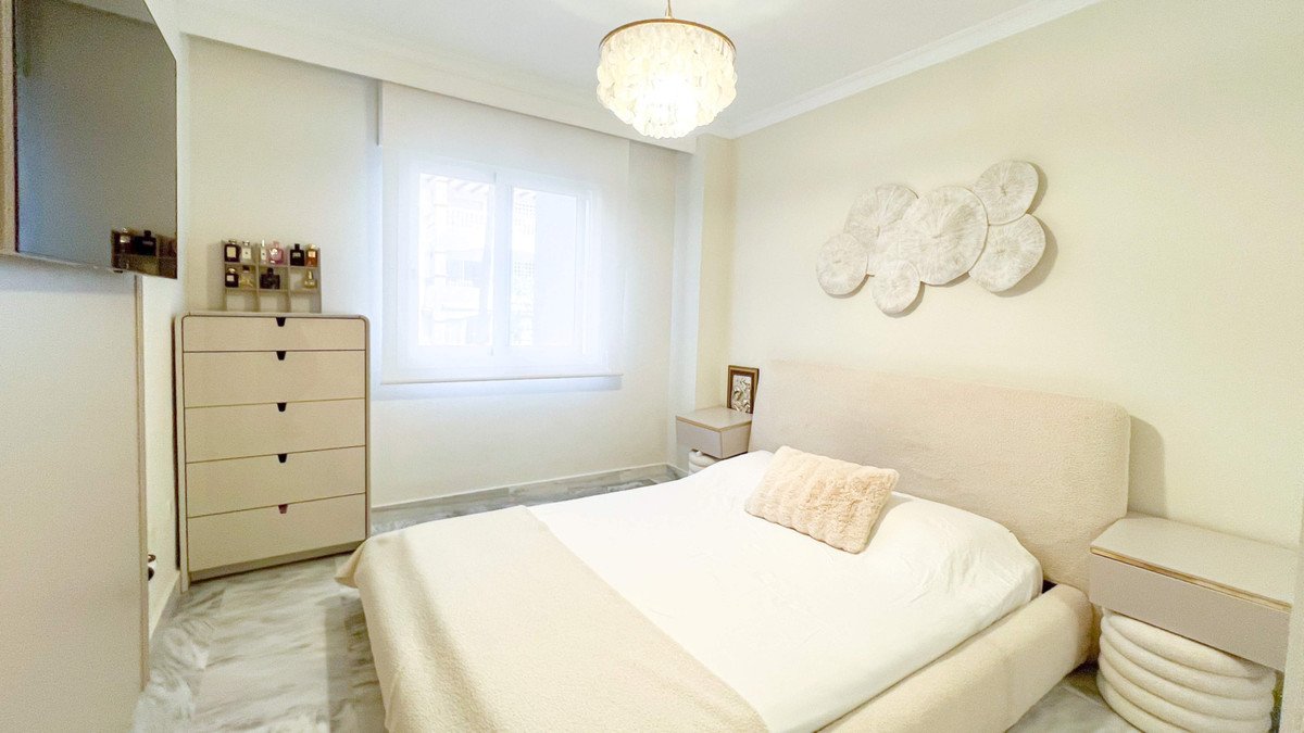 2 Bed Middle Floor Apartment in Marbella