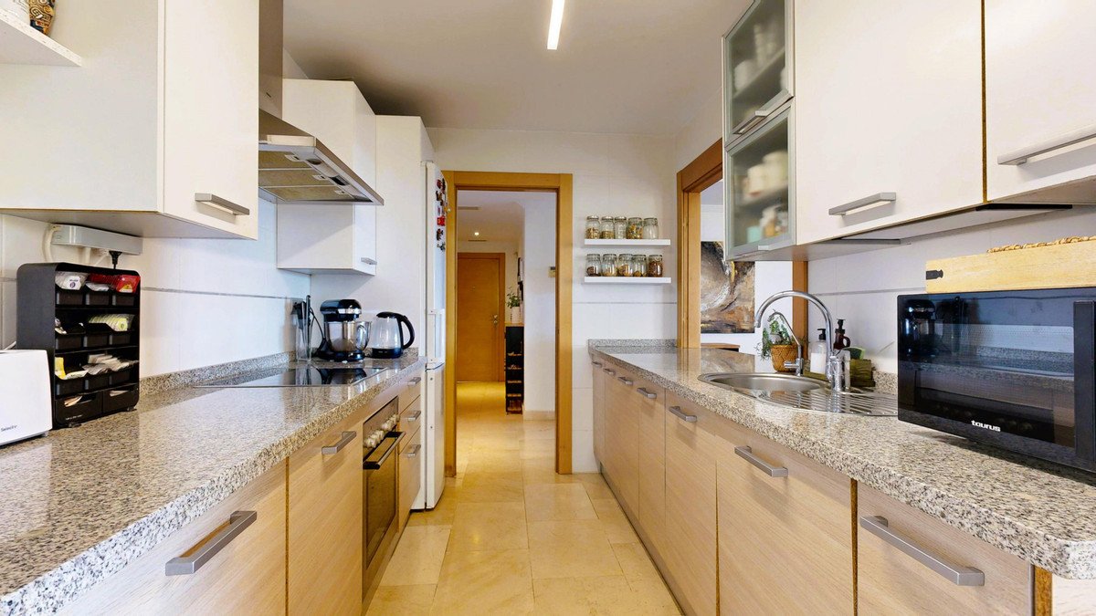 3 Bed Ground Floor Apartment in El Paraiso