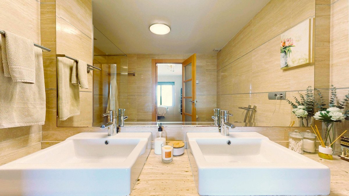 3 Bed Ground Floor Apartment in El Paraiso