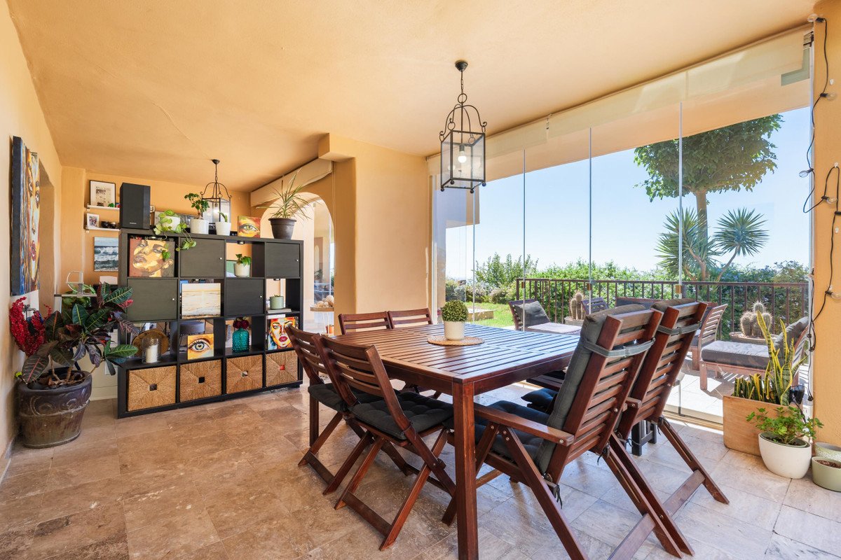 3 Bed Ground Floor Apartment in El Paraiso
