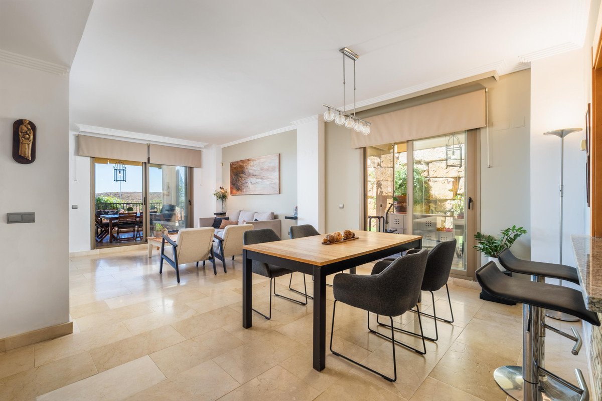 3 Bed Ground Floor Apartment in El Paraiso