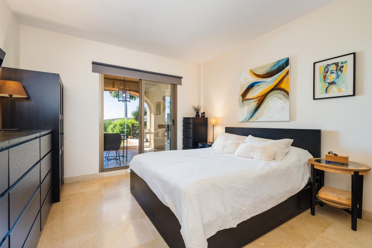 3 Bed Ground Floor Apartment in El Paraiso