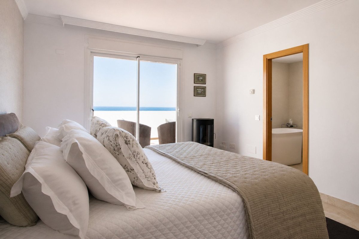 4 Bed Townhouse in Manilva
