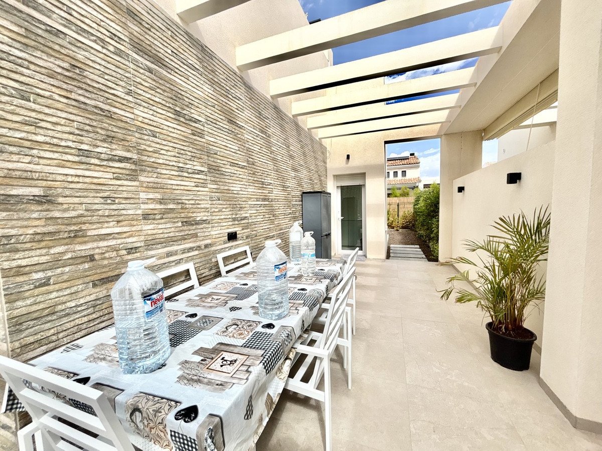 4 Bed Detached Villa in La Finca Golf