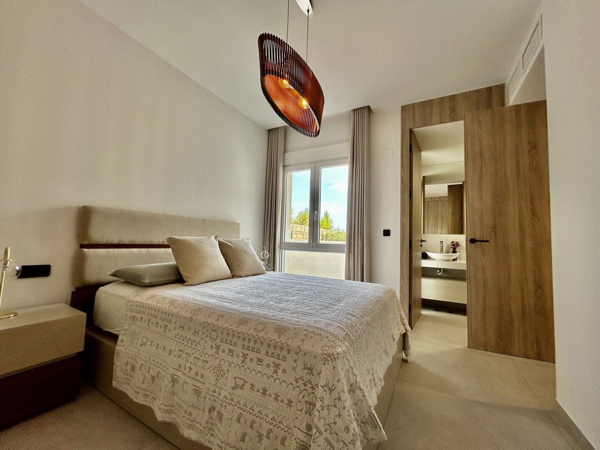 4 Bed Detached Villa in La Finca Golf