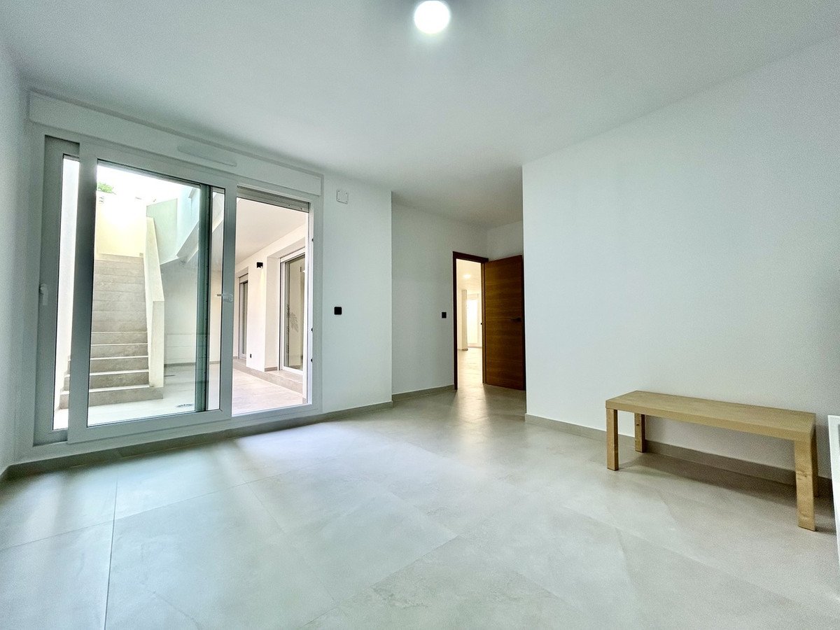 4 Bed Detached Villa in La Finca Golf