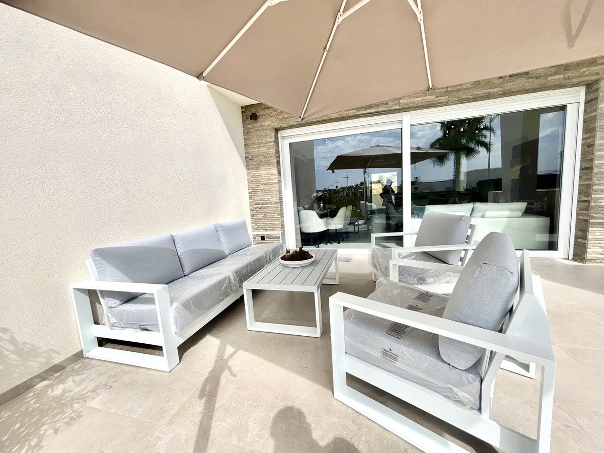 4 Bed Detached Villa in La Finca Golf