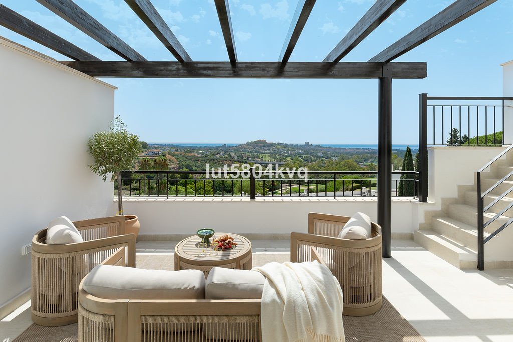 3 Bed Penthouse in La Quinta