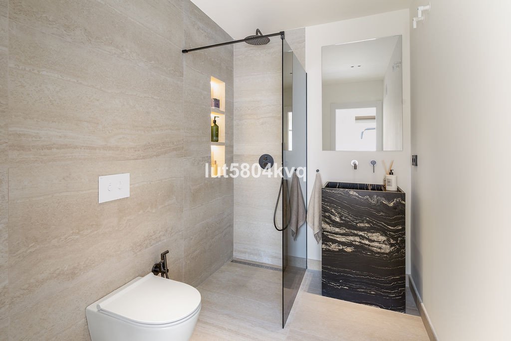 3 Bed Penthouse in La Quinta