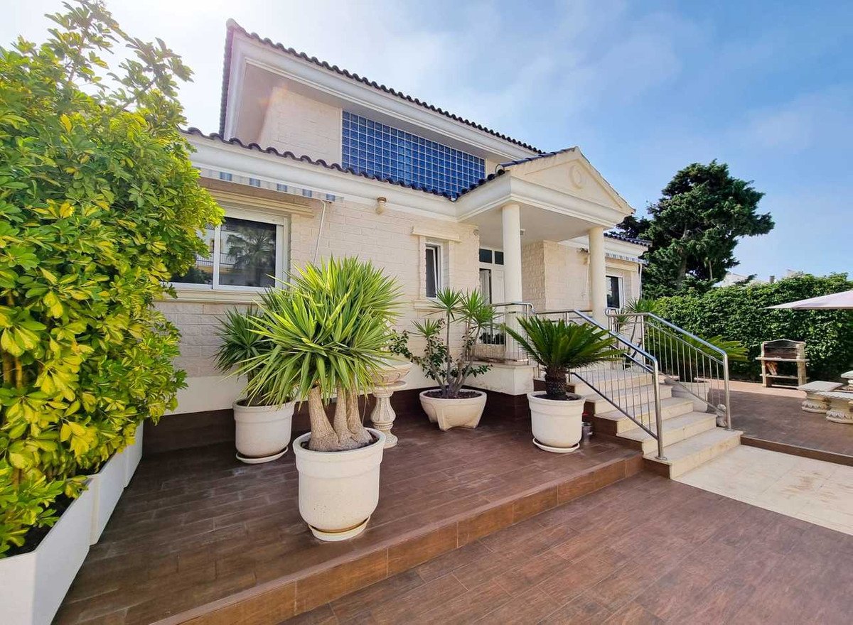 5 Bed Detached Villa in La Mata