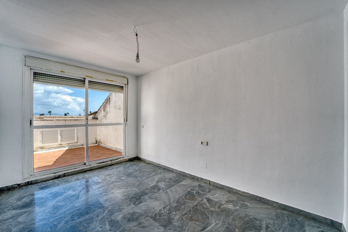 5 Bed Penthouse Duplex in Guadalmina Baja