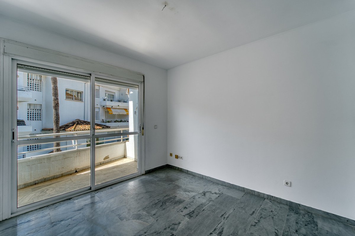 5 Bed Penthouse Duplex in Guadalmina Baja