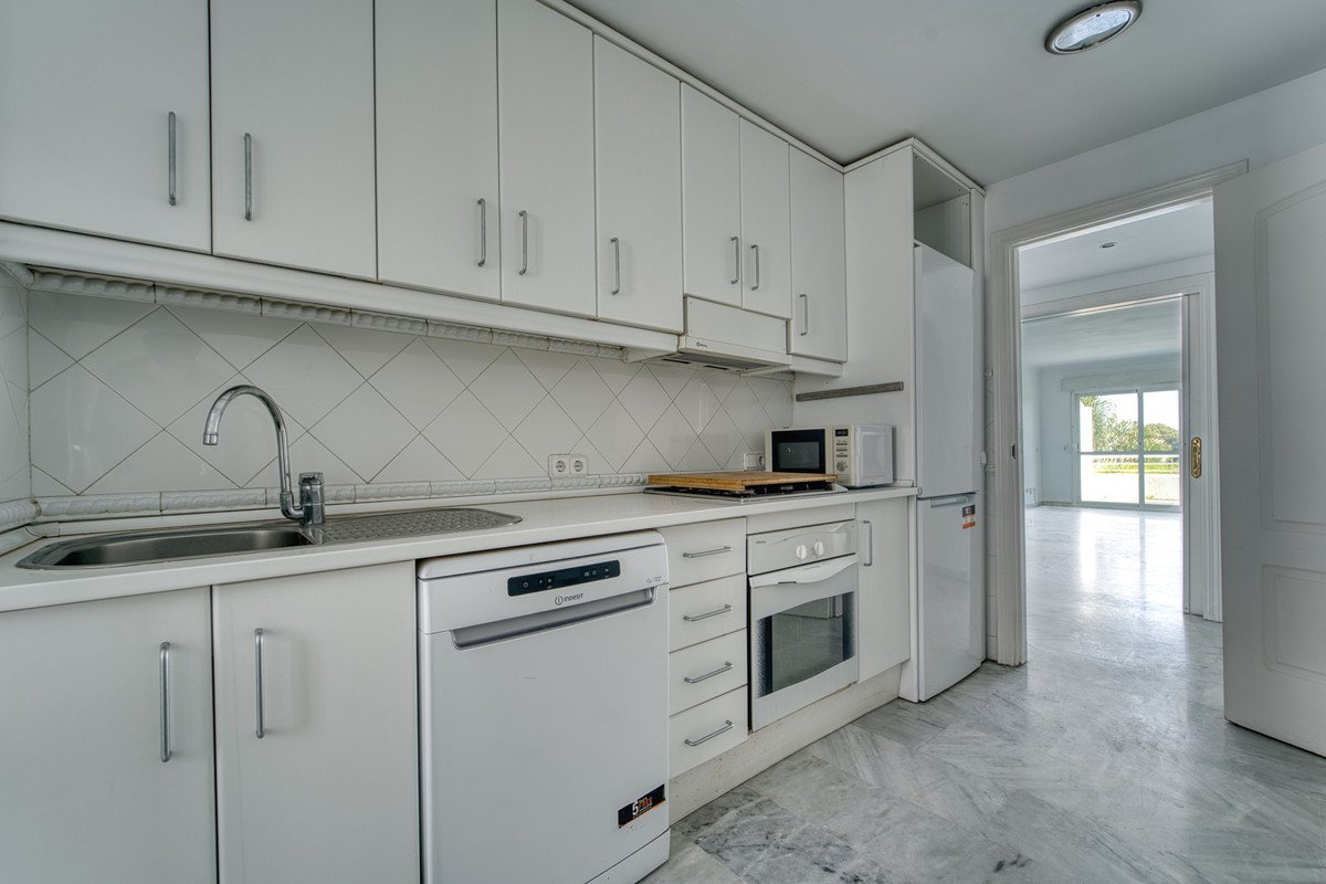 5 Bed Penthouse Duplex in Guadalmina Baja